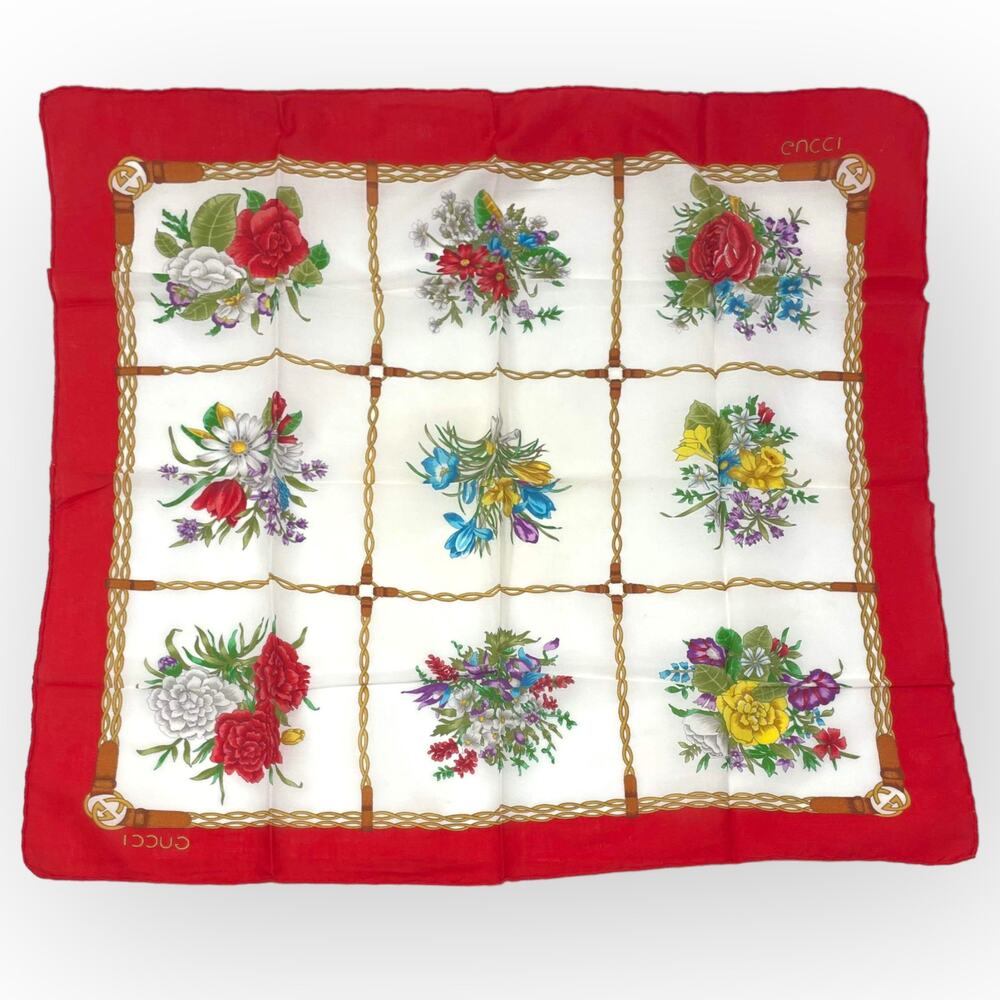 70s to 80s GUCCI Vintage Red White Floral Pattern Square Scarf - Picture 5 of 6